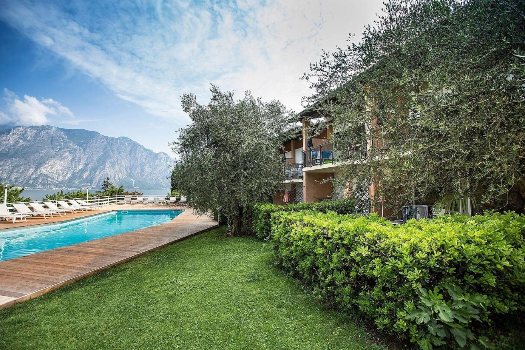 Tolle Wohnung In Malcesine Mit Garten, Grill Und Gemeinschaftlichem Pool Esterno foto