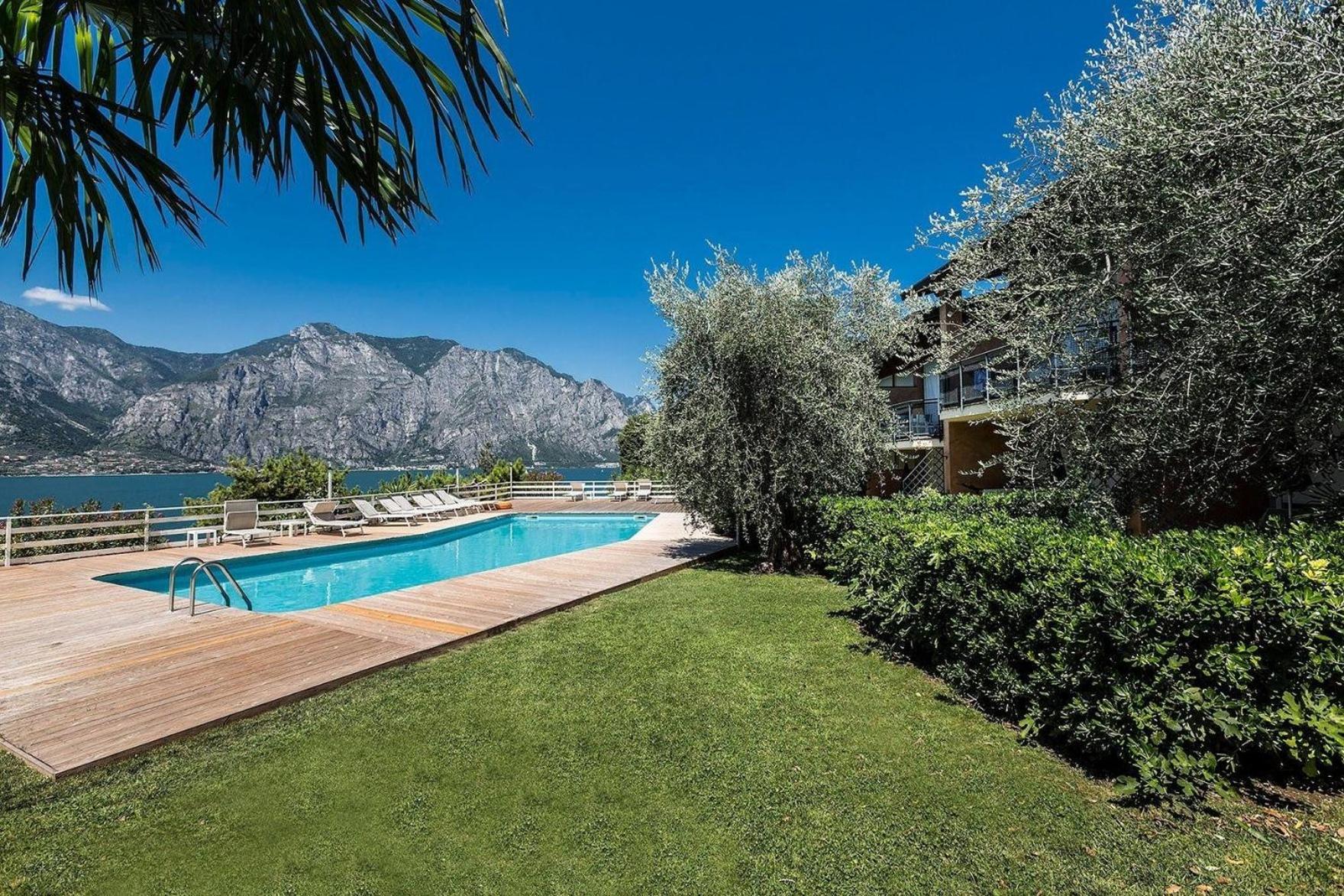 Tolle Wohnung In Malcesine Mit Garten, Grill Und Gemeinschaftlichem Pool Esterno foto