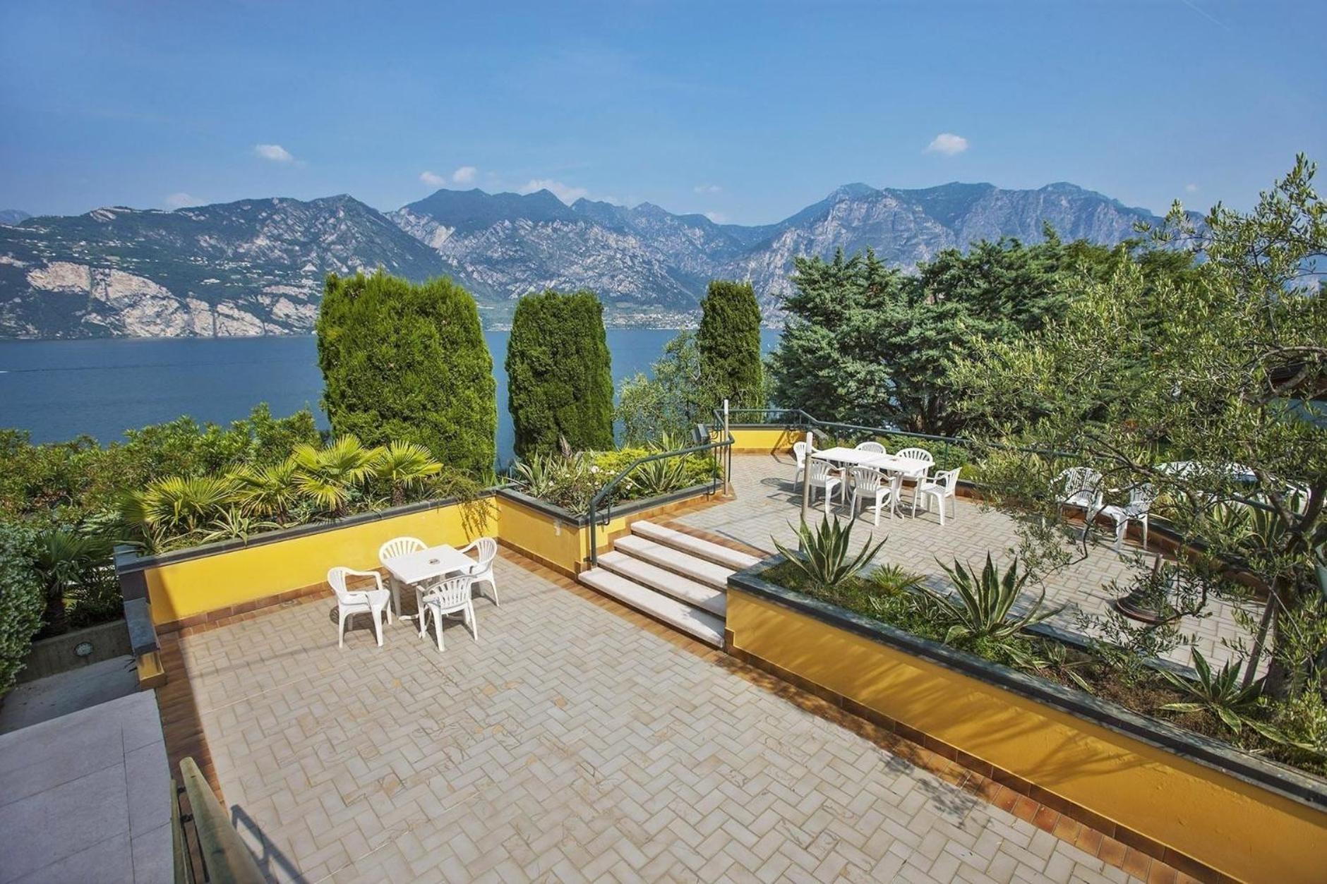 Tolle Wohnung In Malcesine Mit Garten, Grill Und Gemeinschaftlichem Pool Esterno foto